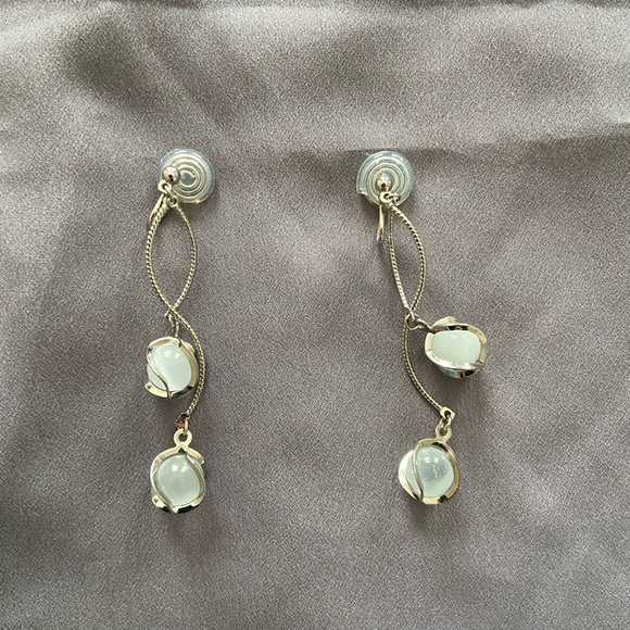 Clip-on Dangle Earrings - Picture 2 of 2